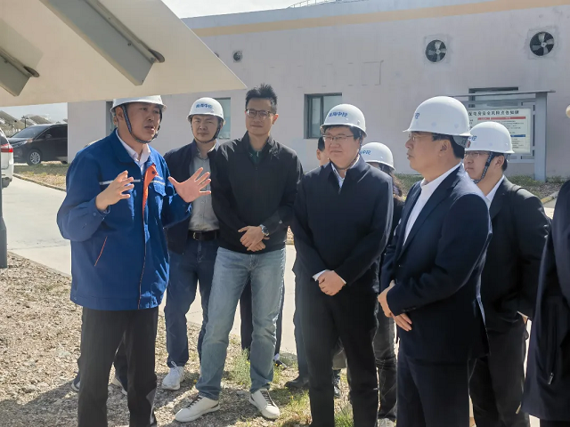 20240620浙商银行党委书记、董事长陆建强赴青海中控太阳能发电有限公司50MW光热发电项目调研走访 (1).png